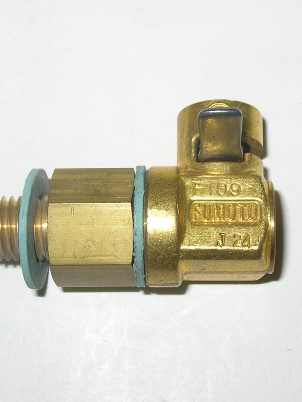 Fumoto F109 Engine Quick Quick Oil Drain Valve M12-1.5 w/ADP 1/2" Adaptor F Seri